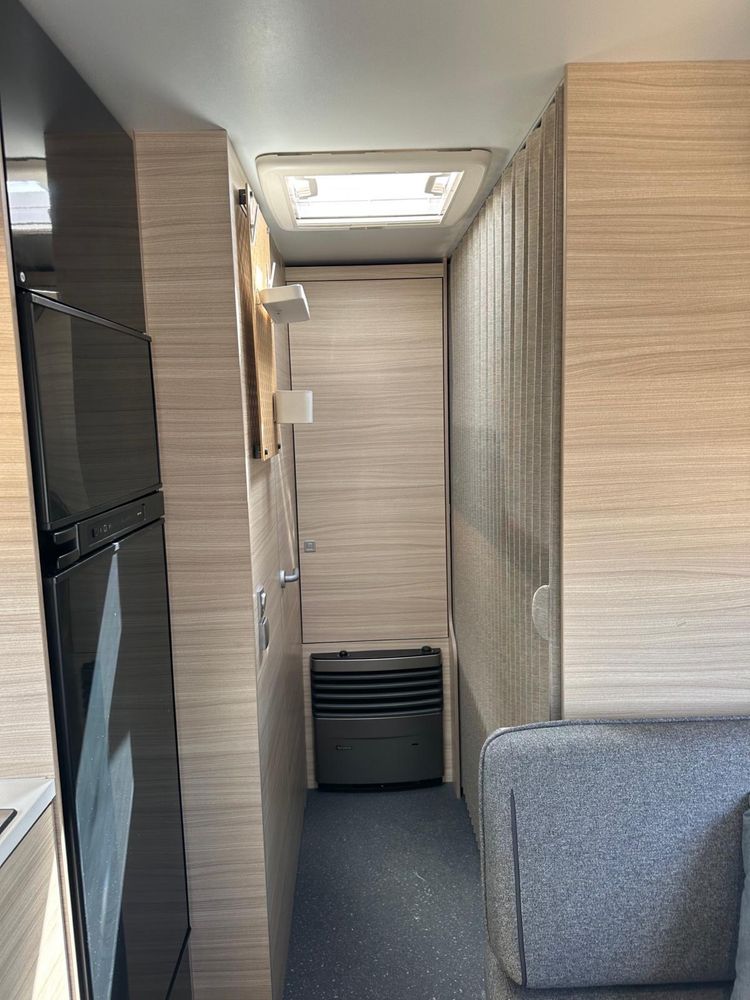 Caravana Adria 552