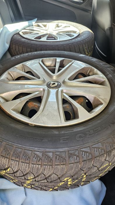 Felgi stalowe 5x114.30 + Opony Fulda Montero 3 + kołpaki 195/65/15