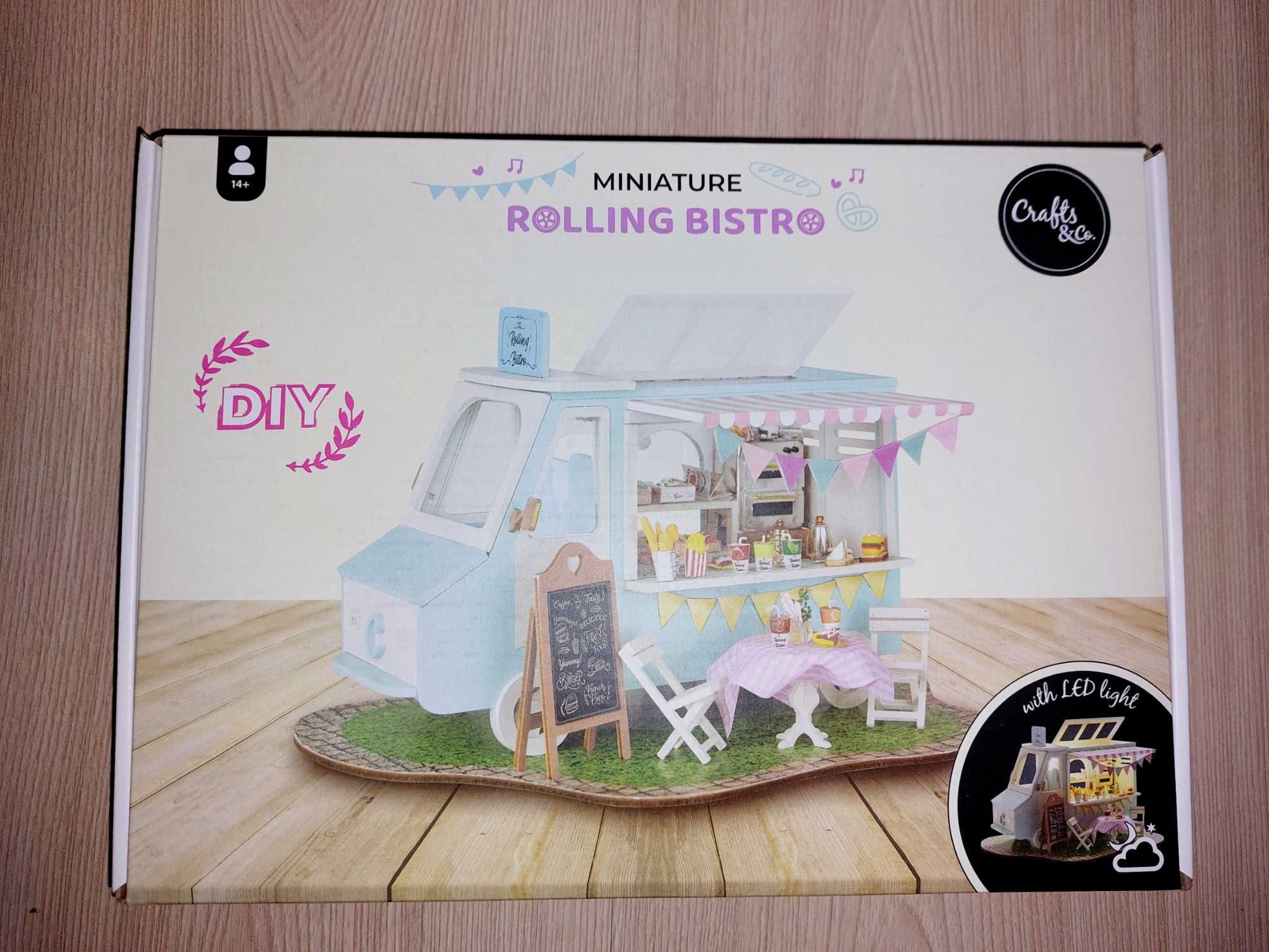 Bistro na kołkach Miniatura Rolling Bistro Crafts&Co DIY Prezent