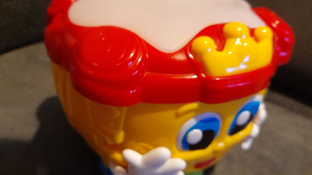 zabawka bębenek interaktywny