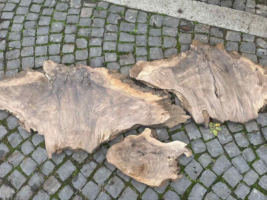 Слеб доски з кореня оріха для заливки епоксидною смолою