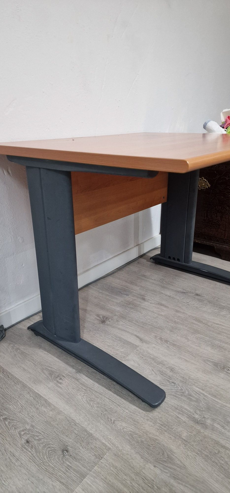 Vendo mesa/secretária como nova