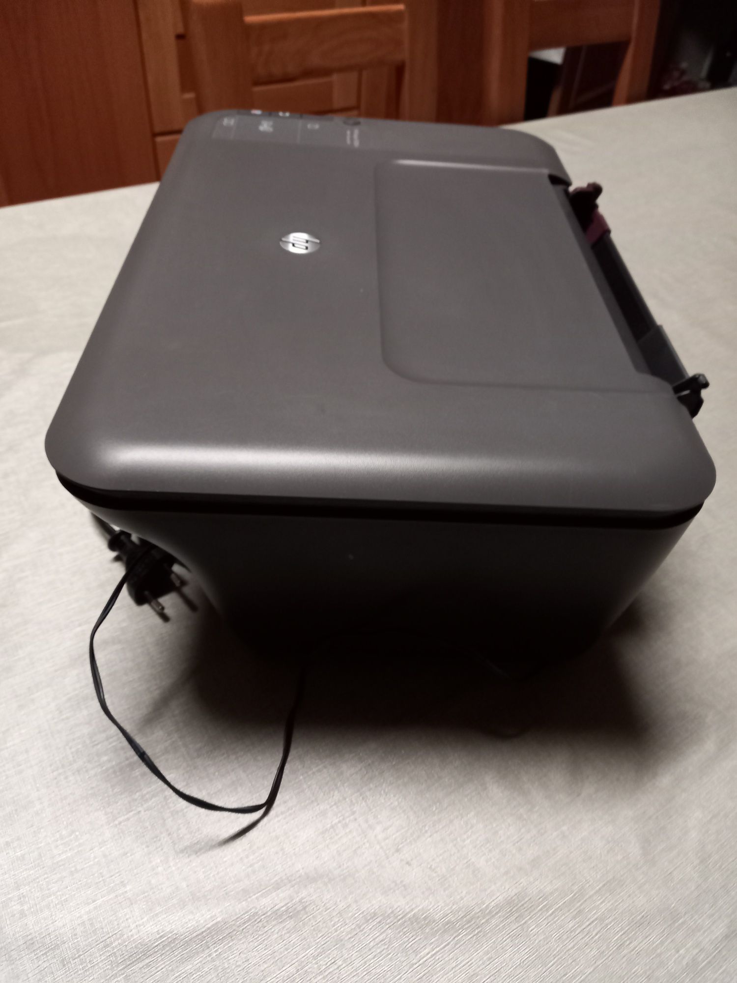 Impressora  HP  a funcionar, digitaliza e fotocopia