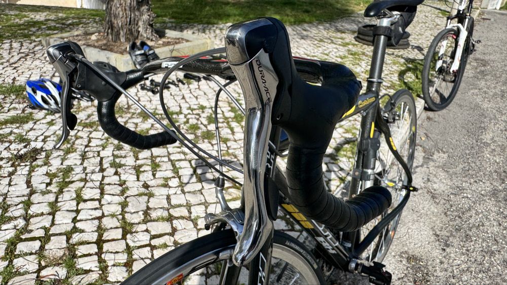 Bicicleta profissional de estrada - BH Team Carbon