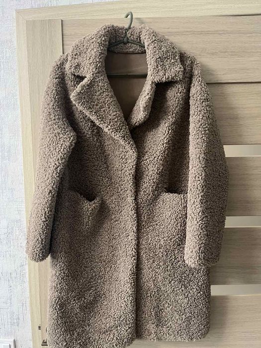 Очень красивое и тёплое пальто барашек!