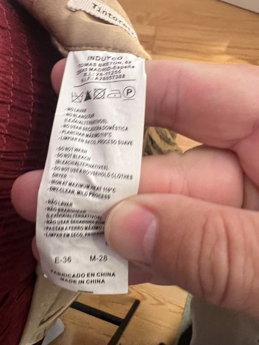 Saia plissada acetinada Tintoretto