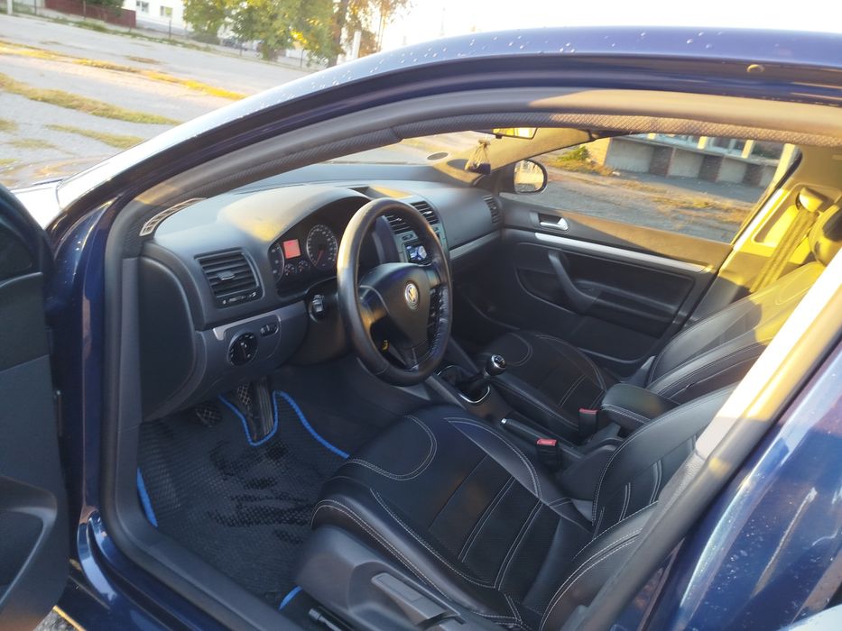 Volkswagen Jetta 1.6 бензин мех6