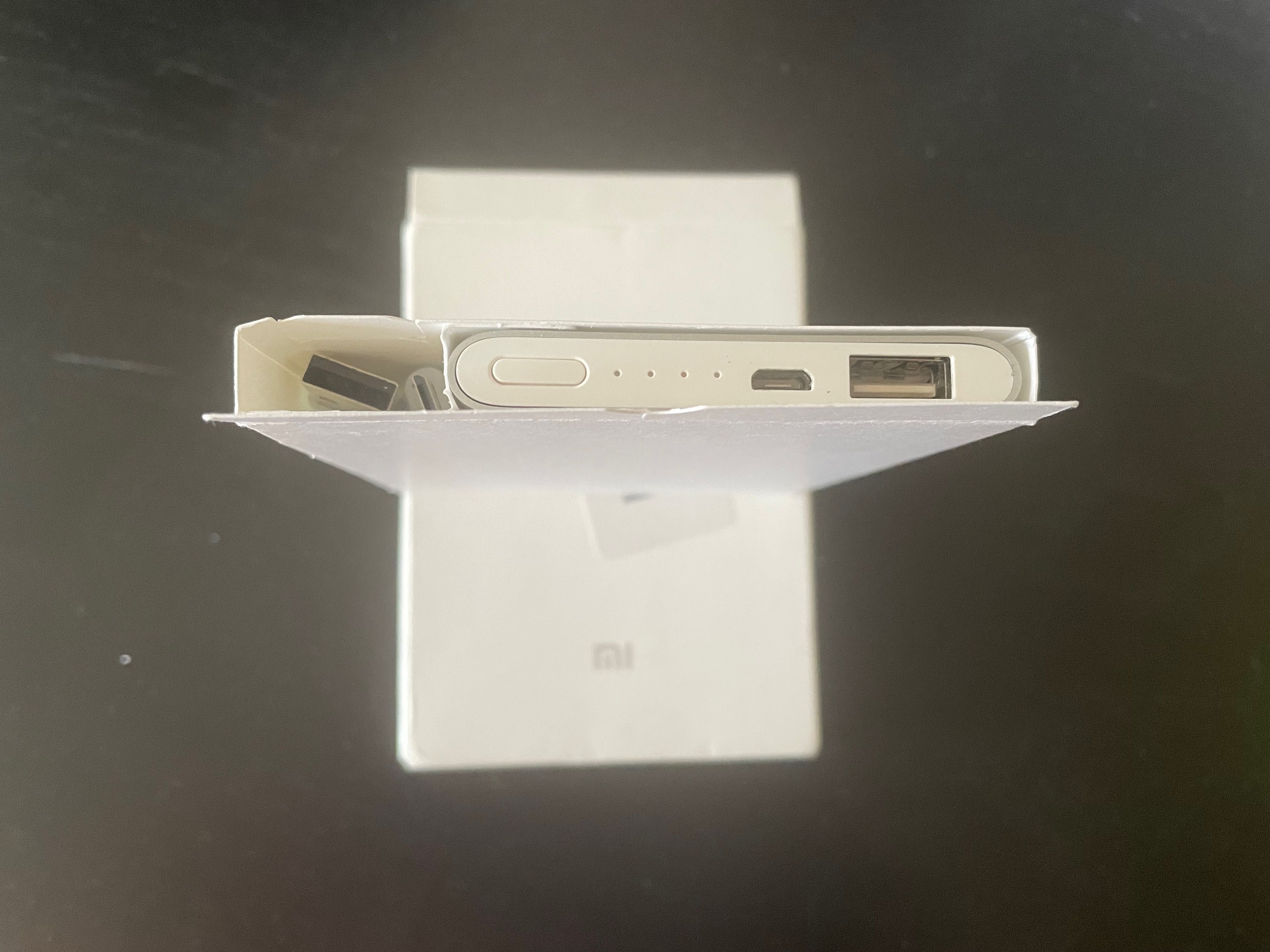 Дуже компактний Xiaomi Mi Power Bank 5000mAh Original