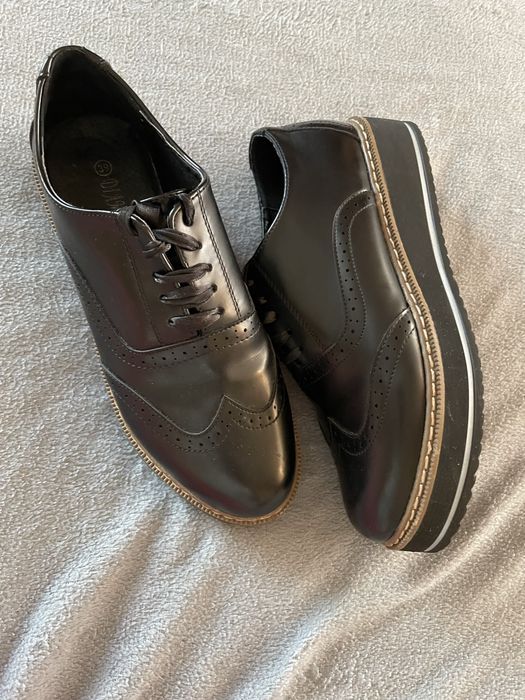 Броги, оксфорды, туфли.