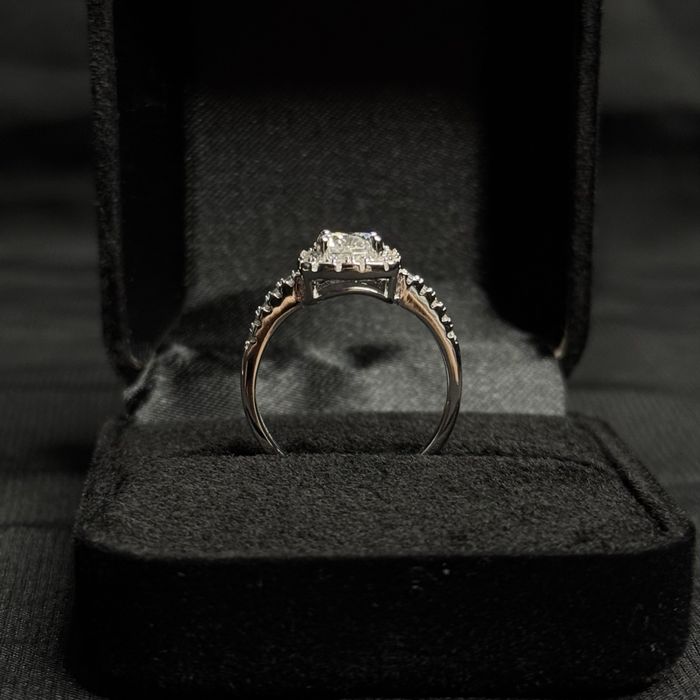 Каблучка з муассанітом 1 ct