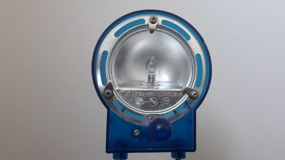Candeeiro de mesa azul, extensível e reclinável