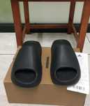 adidas YeezySlide_Black "Nowe" Klapki Rozmiar. 40