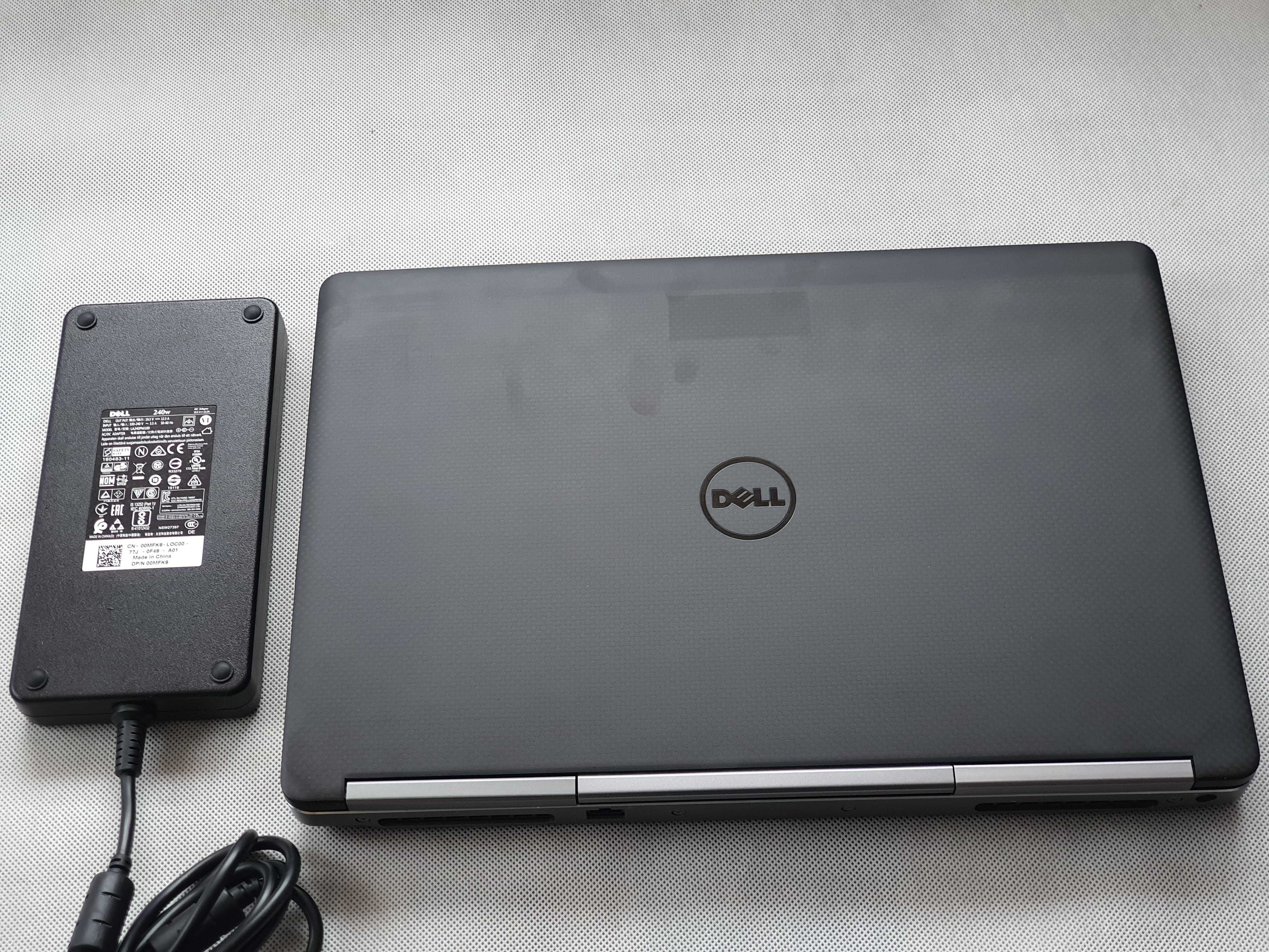 GWARANCJA Dell Precision 7520 i7-6820hq 32GB Radeon WX Series