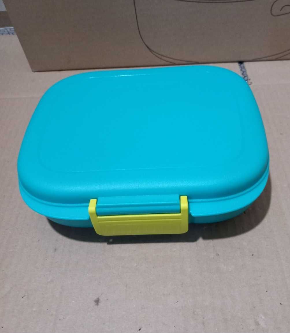 Lunchbox Tupperware