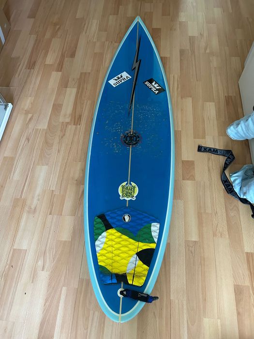 Prancha de surf usada duas vezes