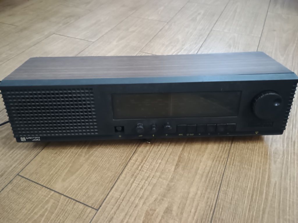 Sprzedam radio UNITRA taraban 3