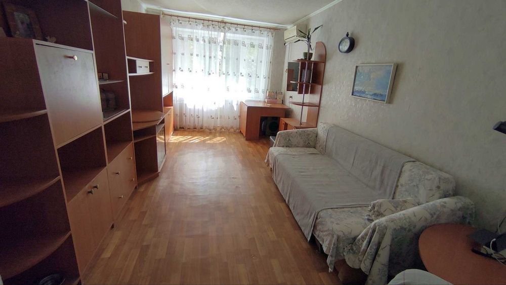 Продається 2 кімнатна квартира 4 поверх!