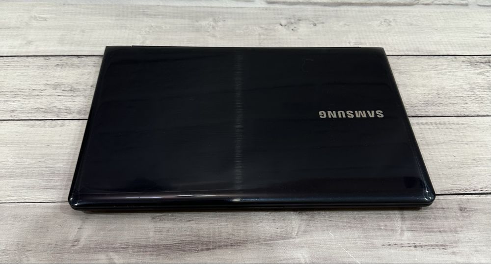 Сенсорний ноутбук Samsung NP915S3G 13.3’’ Quad-Core 4GB ОЗУ/128GB SSD