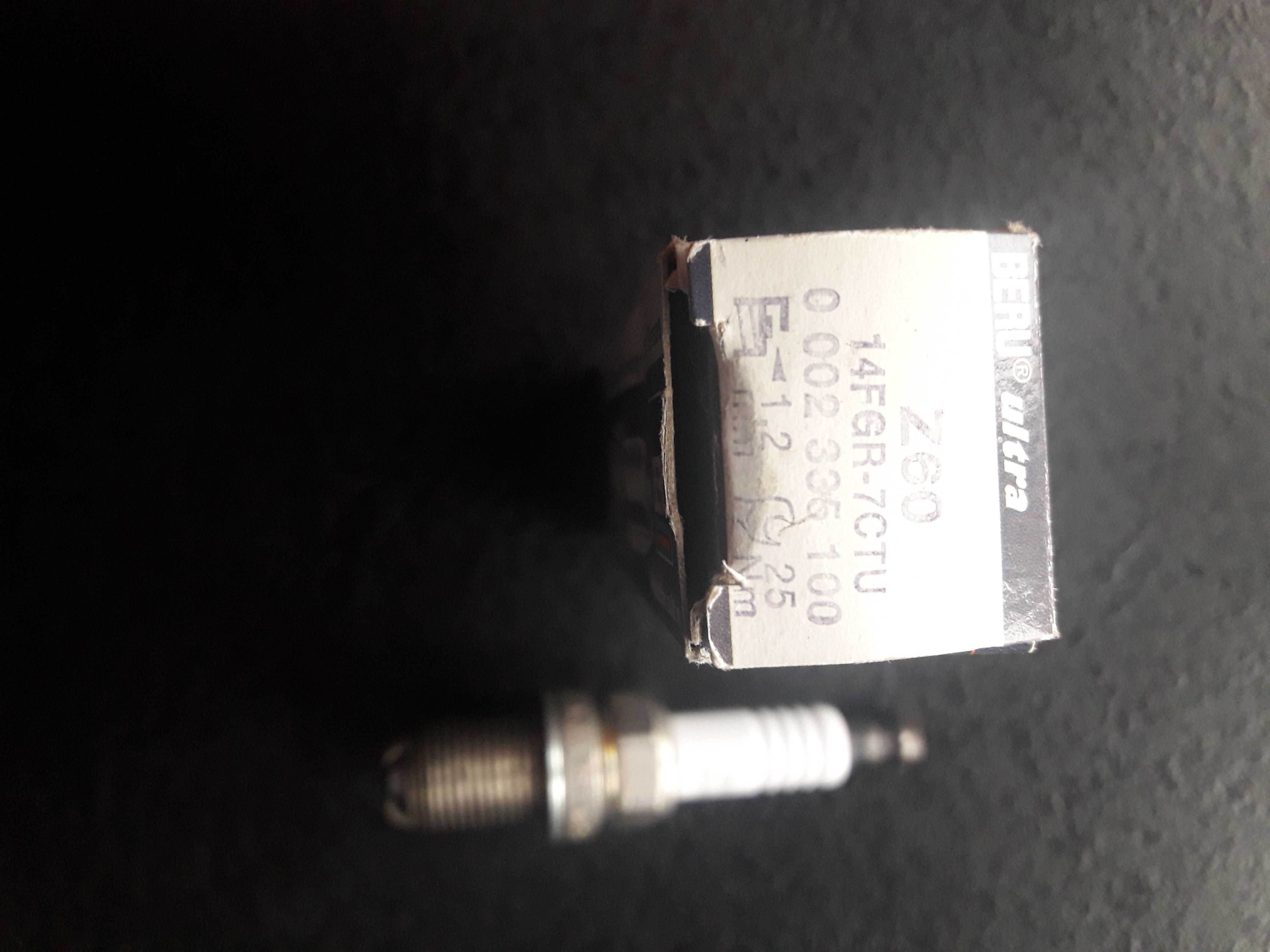 Świece Volvo v70 850 2.4B Beru Z60 14FGR