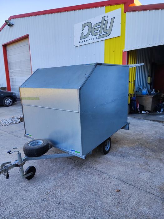 Atrelado para 2 karts nautiquad