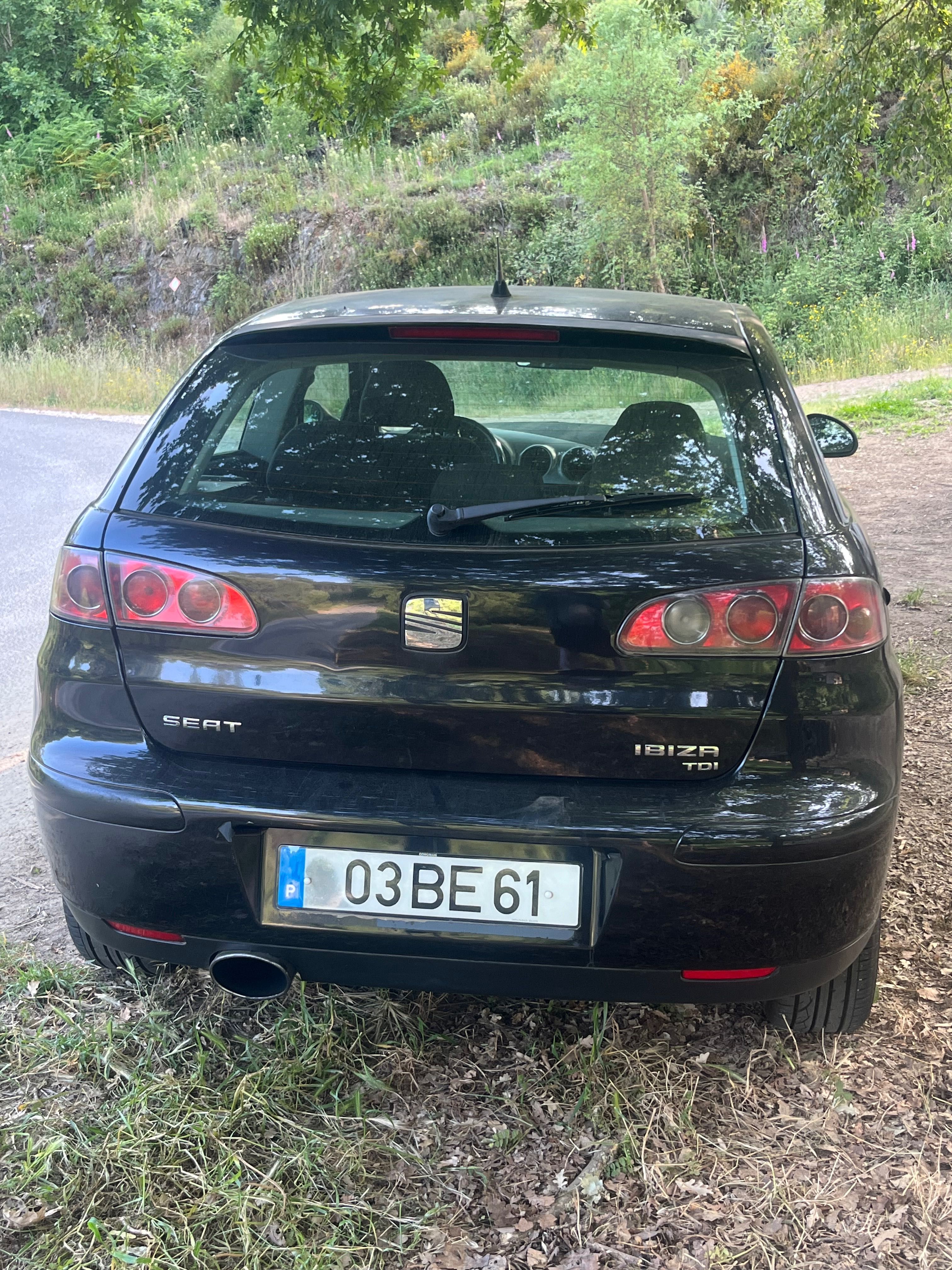 Seat Ibiza, preto, ano 2006, gasóleo
