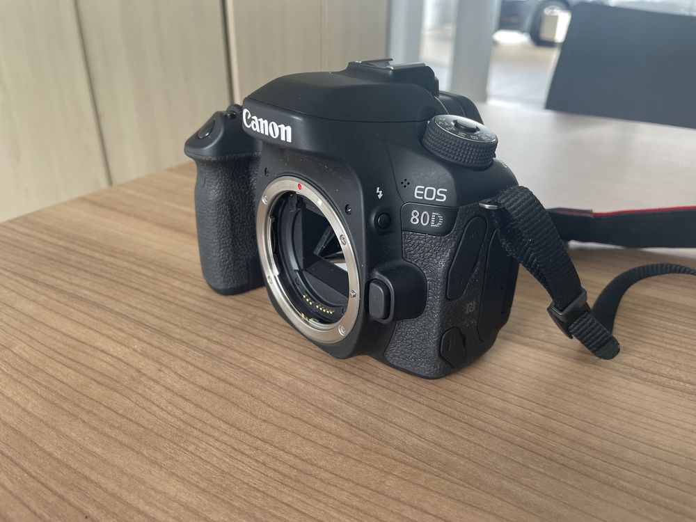 Canon EOS 80D Body