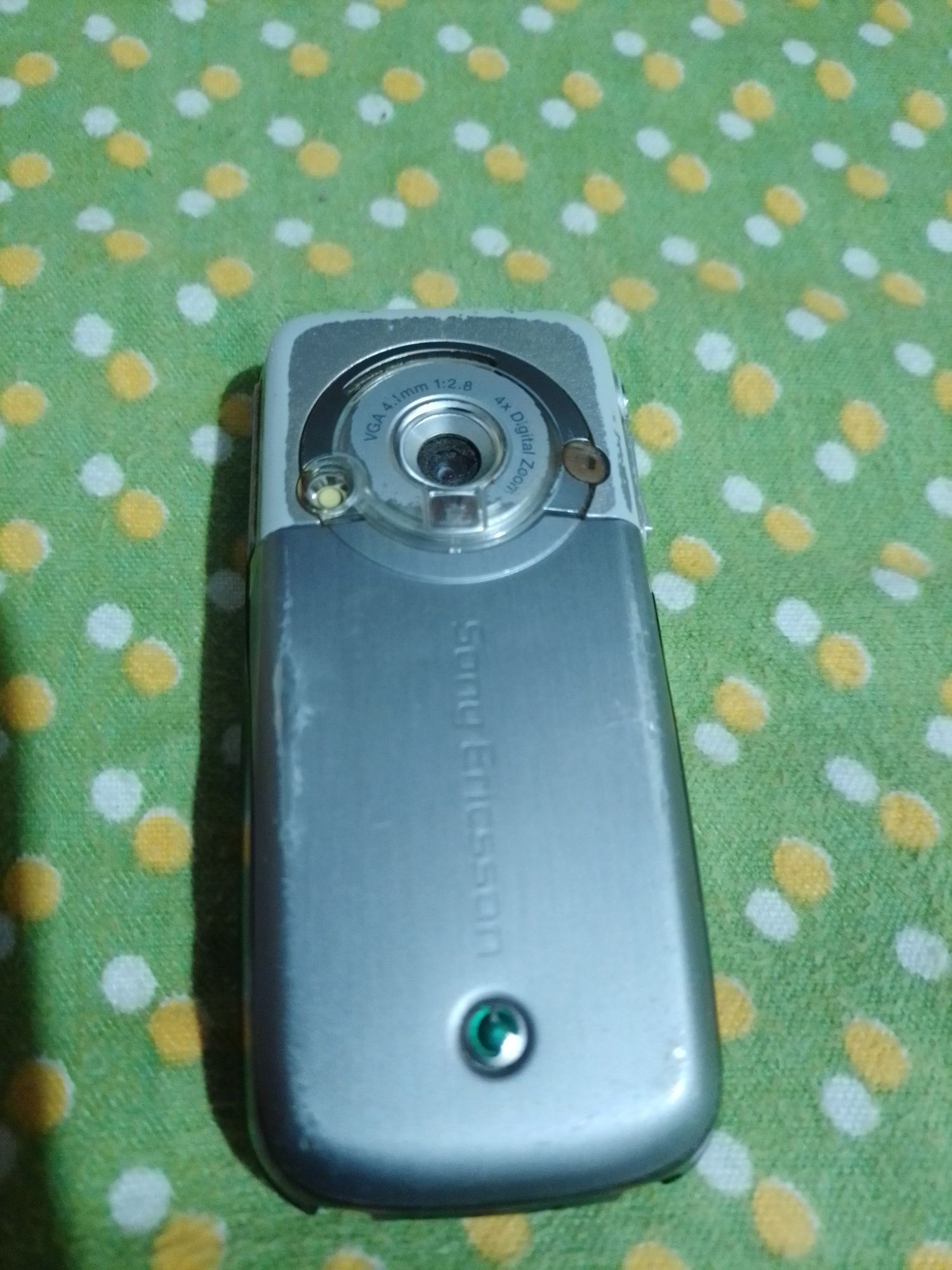 Телефон Sony Ericsson K 700i