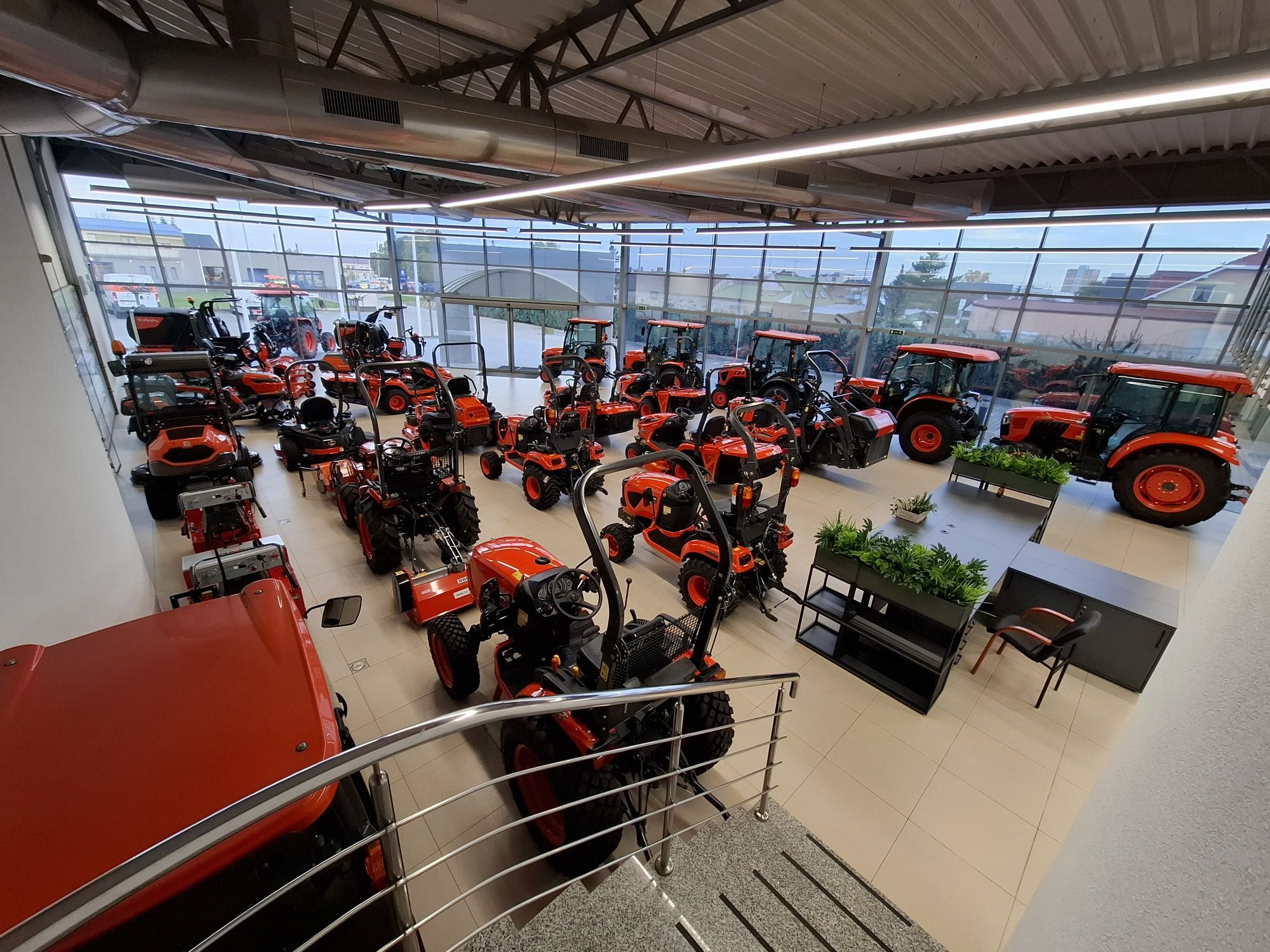Mikrociągnik ogrodniczy Kubota B2-231 HST ROPS,23KM,4x4 (82 000 netto)
