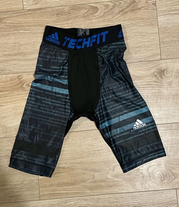 Adidas Techfit – spodenki sportowe kompresyjne