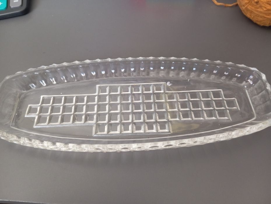 Salaterka podłużna