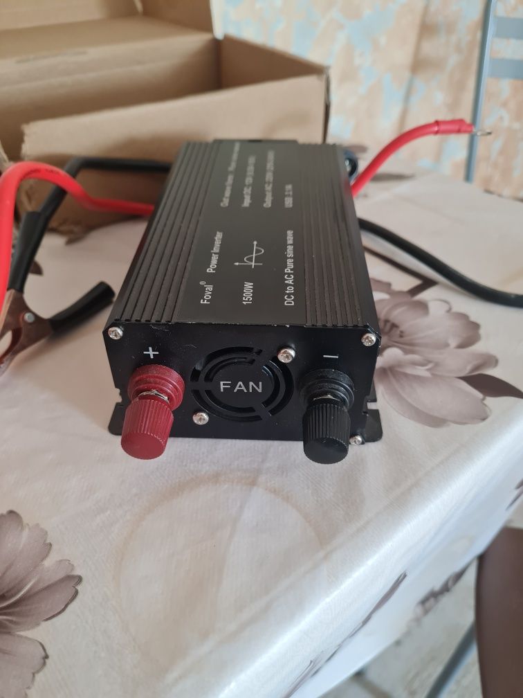 Продам інвертор з правильним сінусом Foval 1500 w