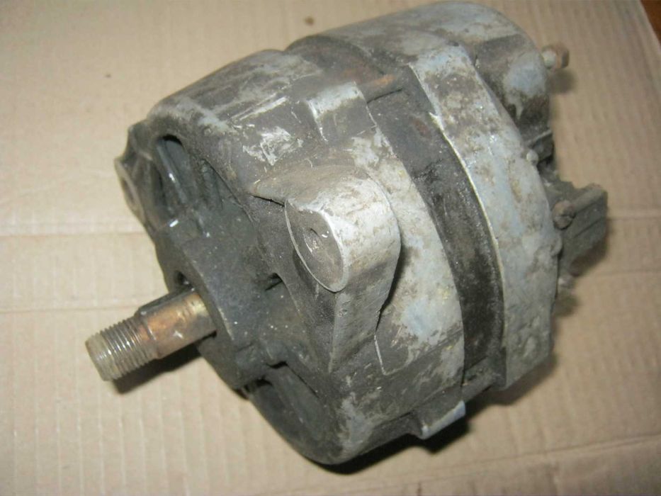 Генератор Г250Д1 12В 40А .