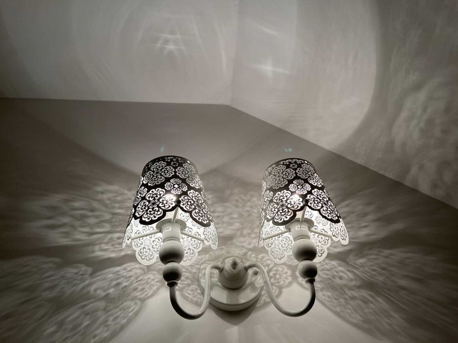 Ażurowy podwójny kinkiet biały