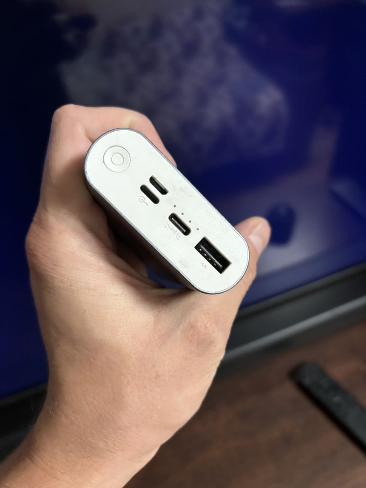 Power bank 2 шт разные