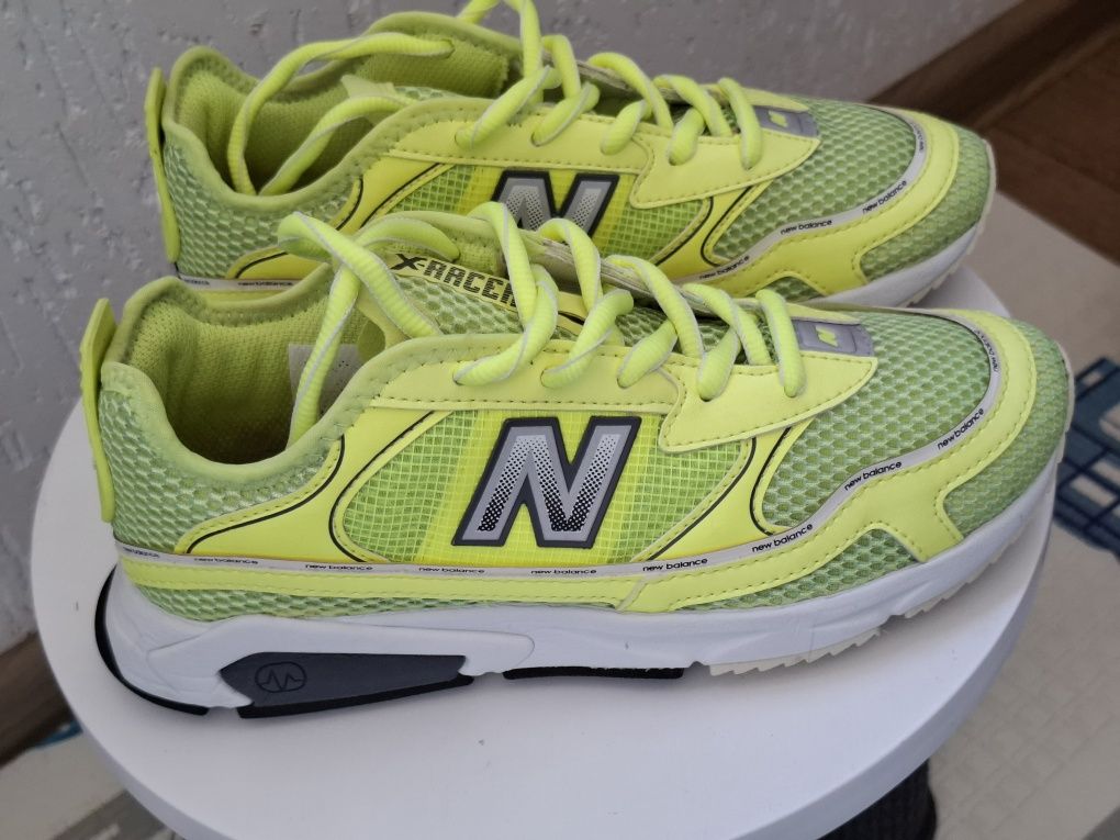 Жіночі кросівки  New Balance
