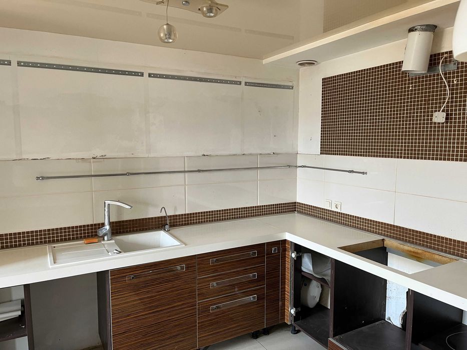 Продам дом. Центр. Можливий продаж через ЄВідновлення