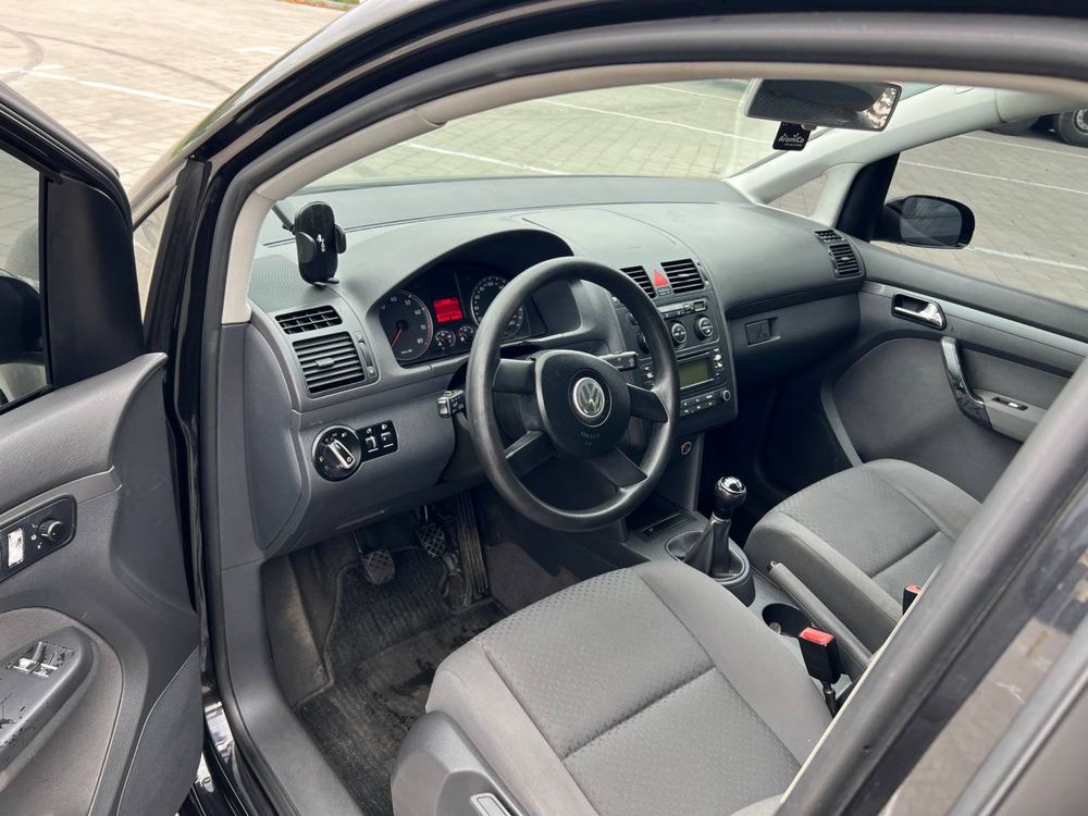 Продам Volkswagen Touran