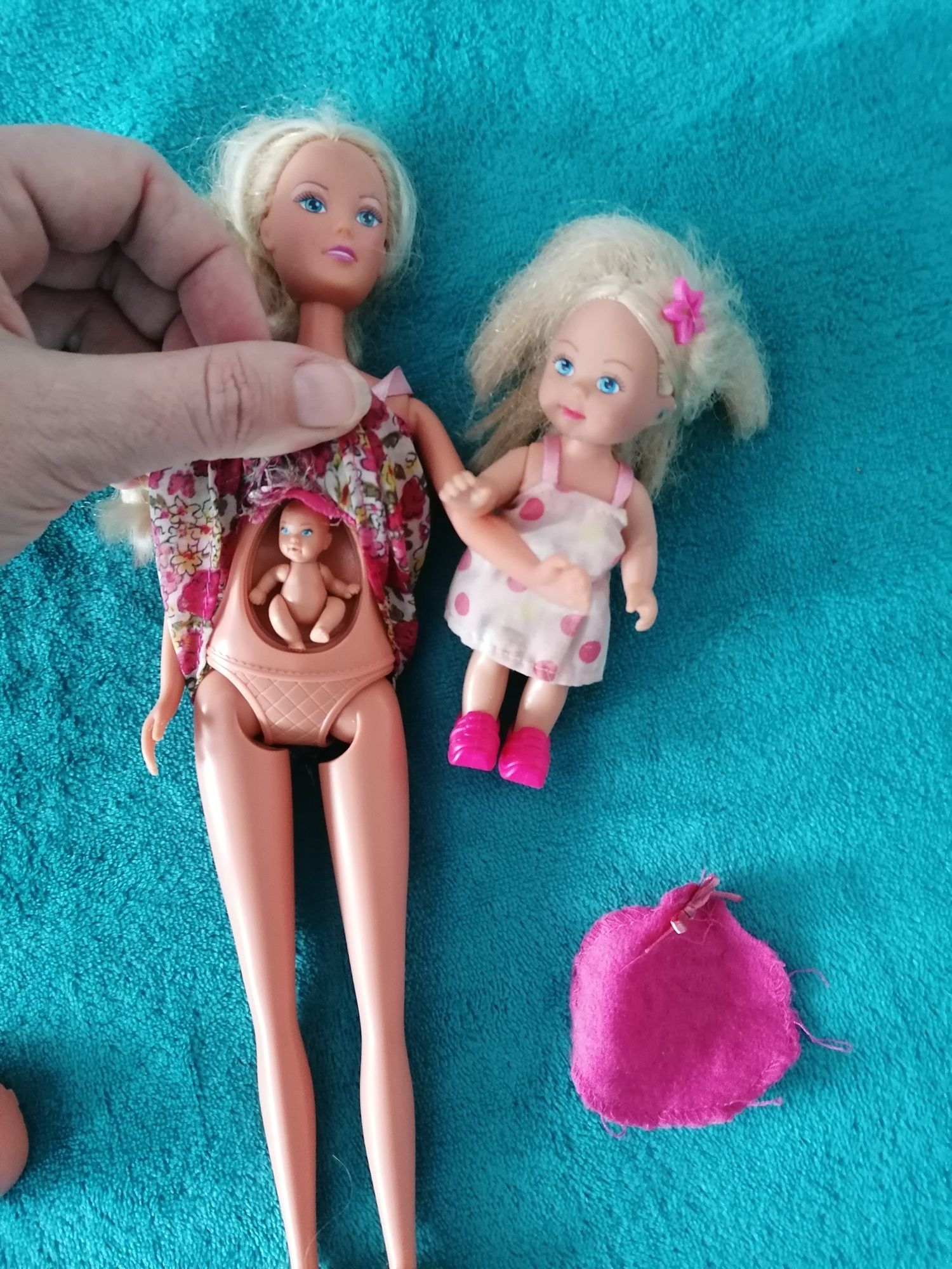 Lalka Barbie w ciąży