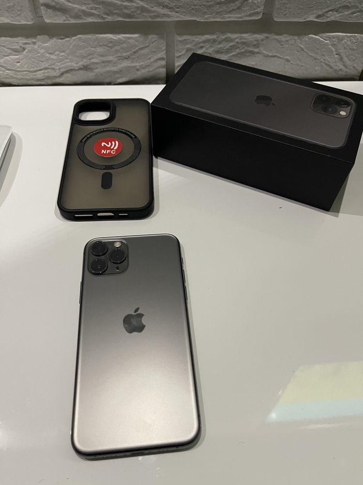 Apple IPhone 11 Pro 64 Gb в ИДЕАЛЕ!!