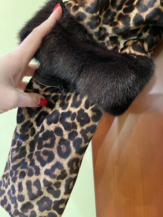 Продам Пальто стиль «Шанель»! 4800 грн! Торт уместен!