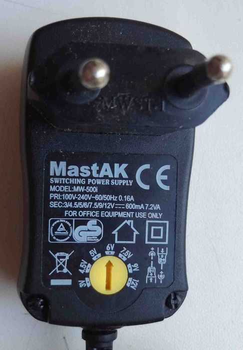 Регулируемый блок питания от 3 до 12V 600mA Mastak MW-500i адаптер