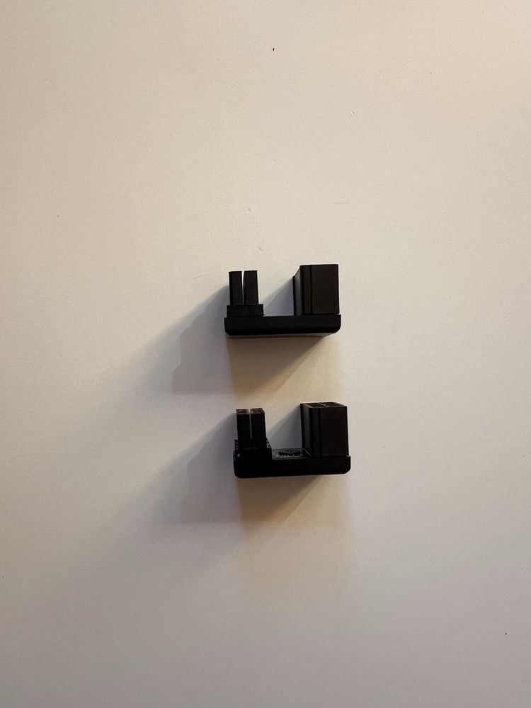 Adapter Wtyczka kątowy złącze 8 PIN RVS 180 stopni