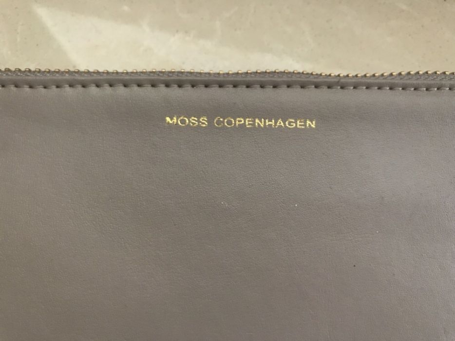 OKAZJA! NOWA torebka kopertówka Moss Copenhagen skóra szary beż -50%!