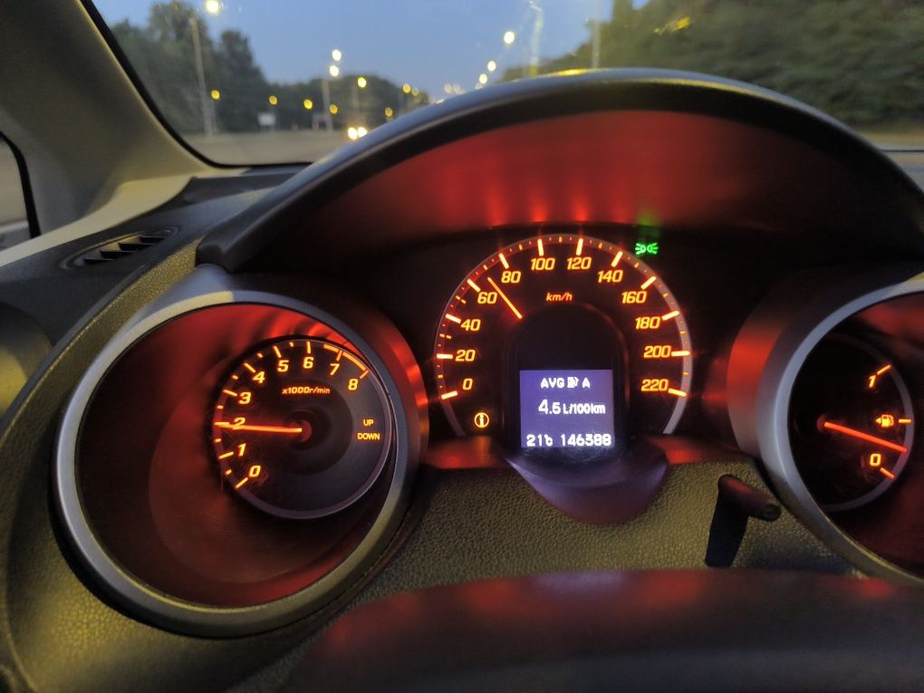 Honda Jazz 1,2 benzyna Tylko 146 tyś/km przebiegu Bardzo fajny stan !!