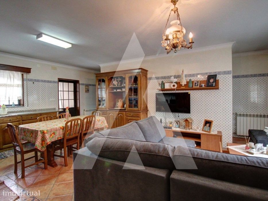 Moradia isolada em Avelãs de Cima