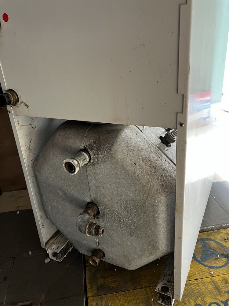 Kocioł gazowy 28kW plus bufor elektryczny 100l