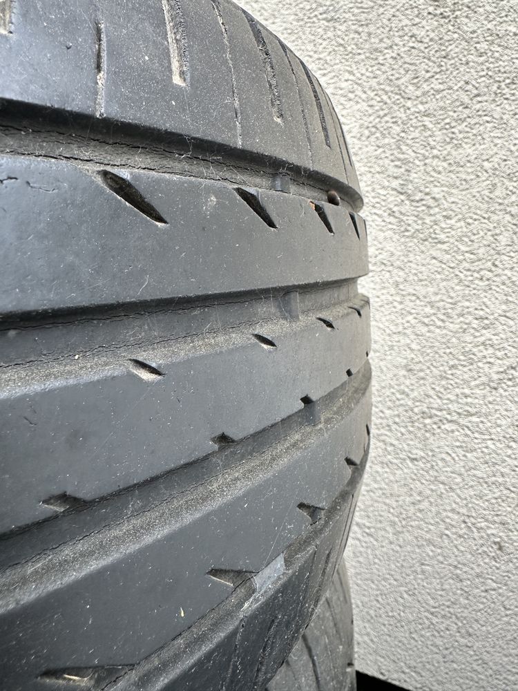 Opony letnie TOYO 215/50 R18 92V - 4 szt.
