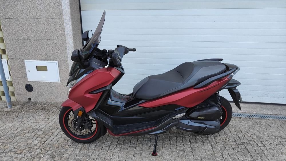 Honda Forza 125c