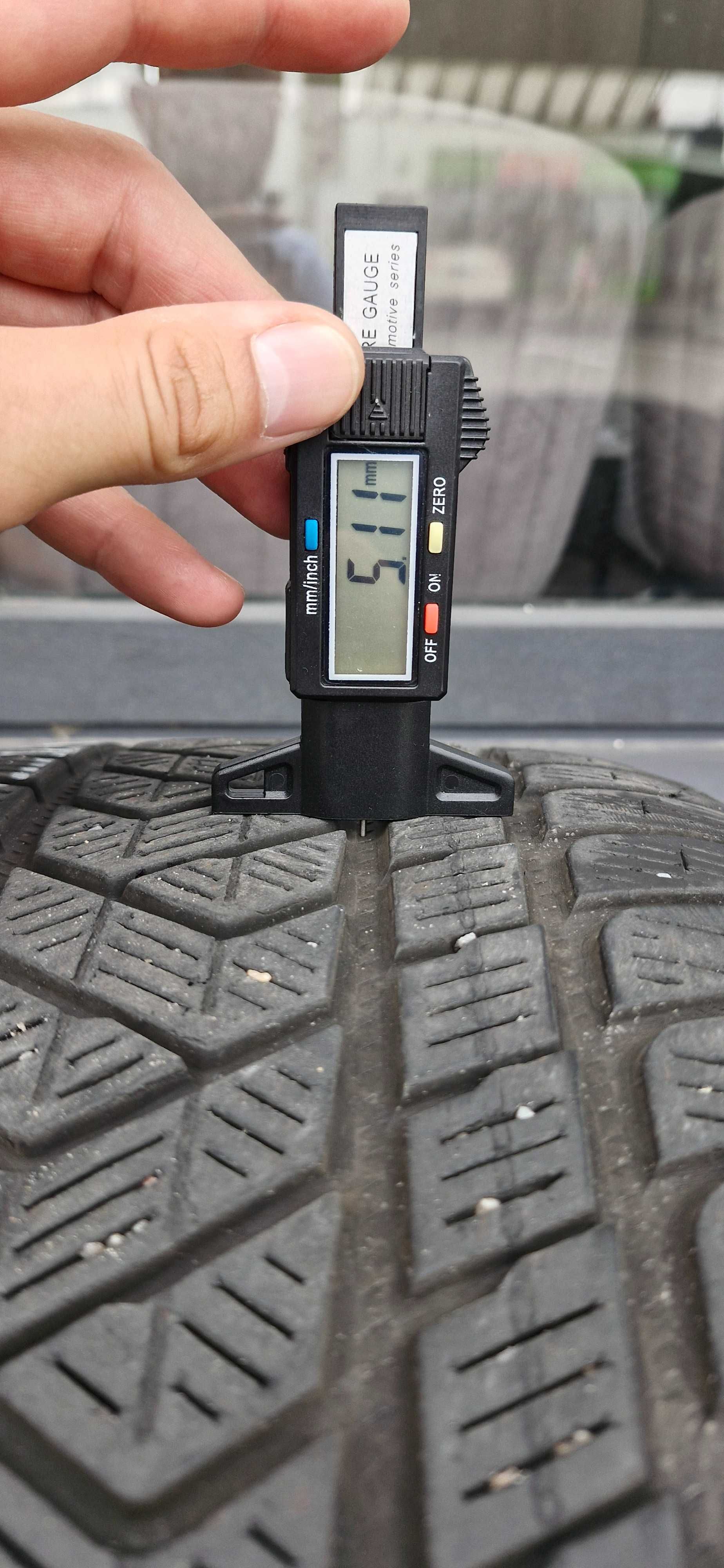 різноширокі R20 (275 40 + 315 35) Pirelli