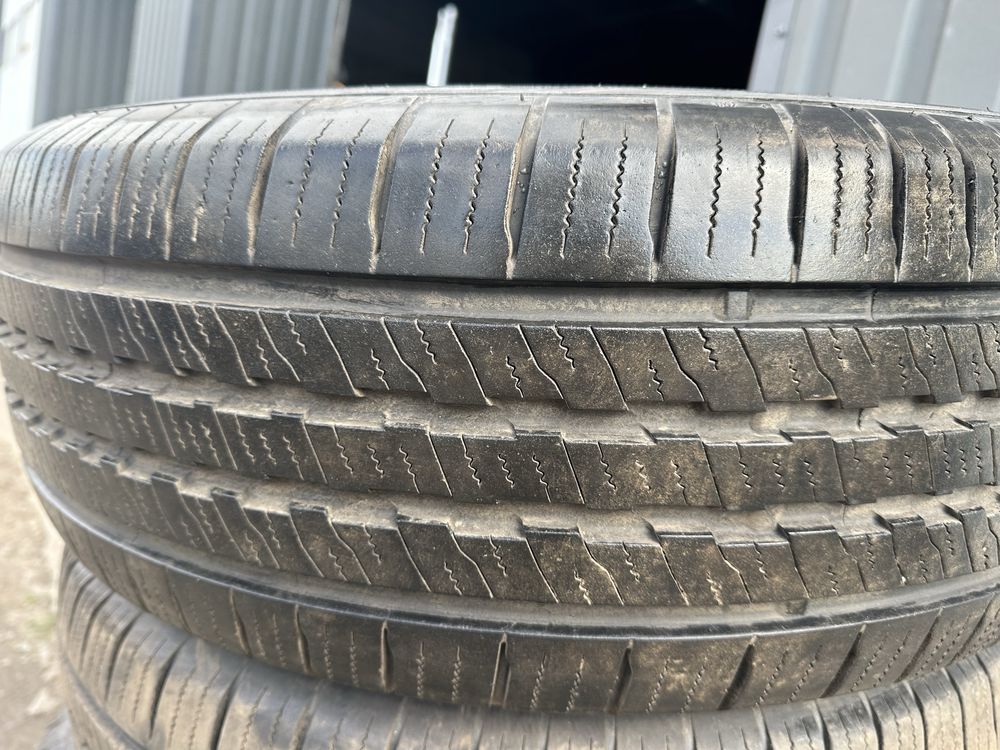 Резина 265/70R 16 майже нова